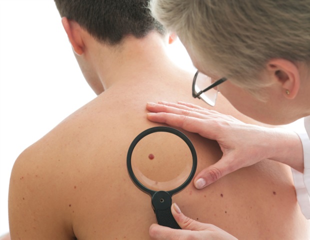Second-generation melanoma vaccine prolongs survival of patients with skin cancer