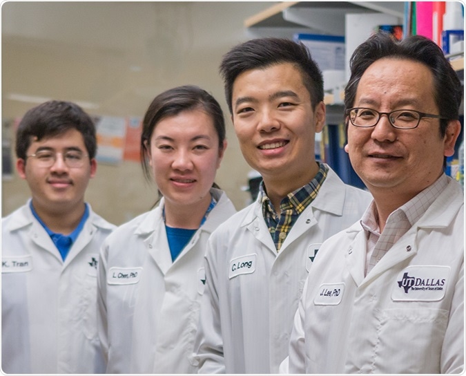 From left: Kha Andy Minh Tran BS’16; Dr. Luxi Chen, postdoctoral research associate; Chao Long, a doctoral student in chemistry and biochemistry; and Dr. Jiyong Lee, assistant professor of chemistry and biochemistry, were involved in the cancer stem cell study.