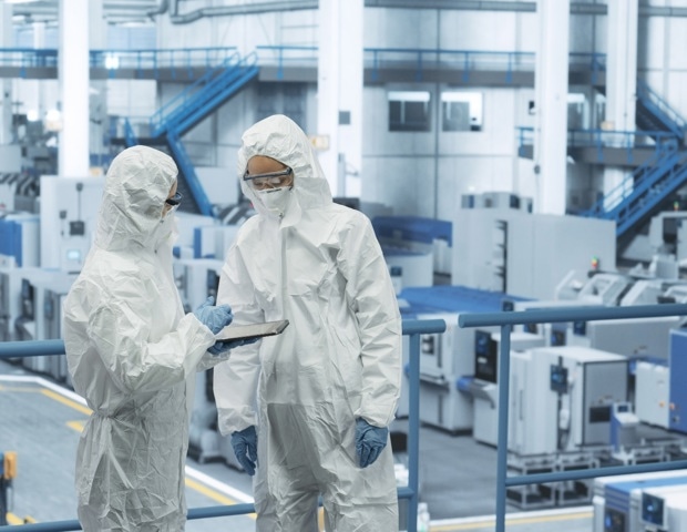 How Process Analytical Technology Improves Pharmaceutical Manufacturing