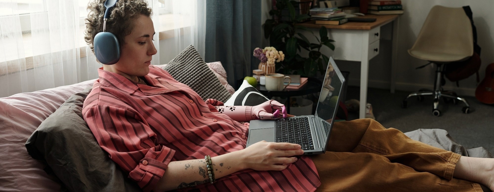 Swapping passive screen time with mental activity may cut dementia risk