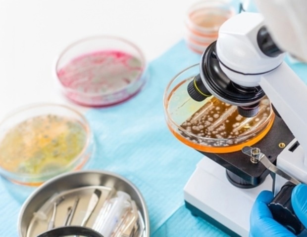Managing aseptic gowning within contamination control strategies