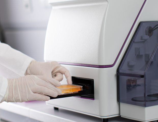 Fluorescence plate readers for life science research