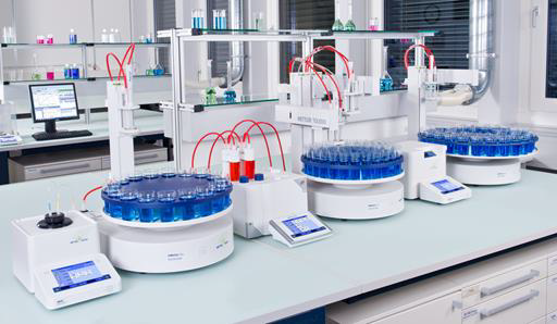 The InMotion™ Karl Fischer Autosampler for titration