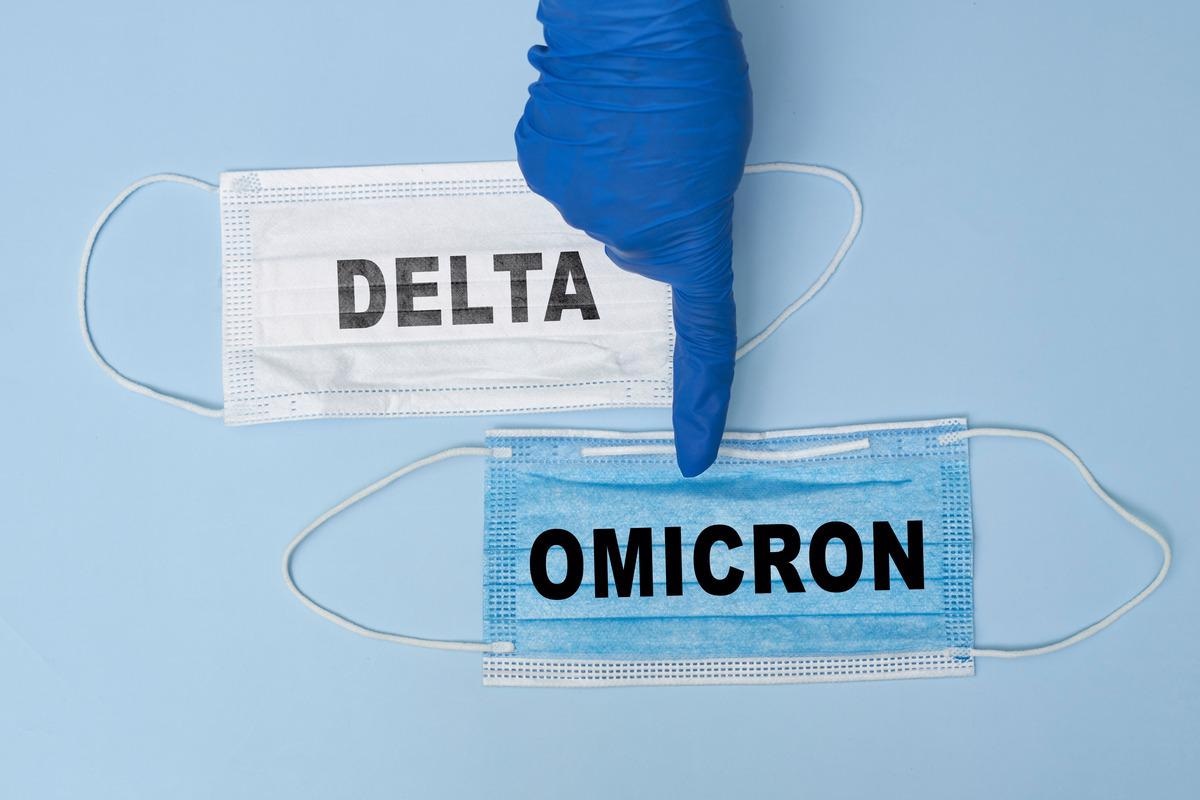 Omicron vs delta variant