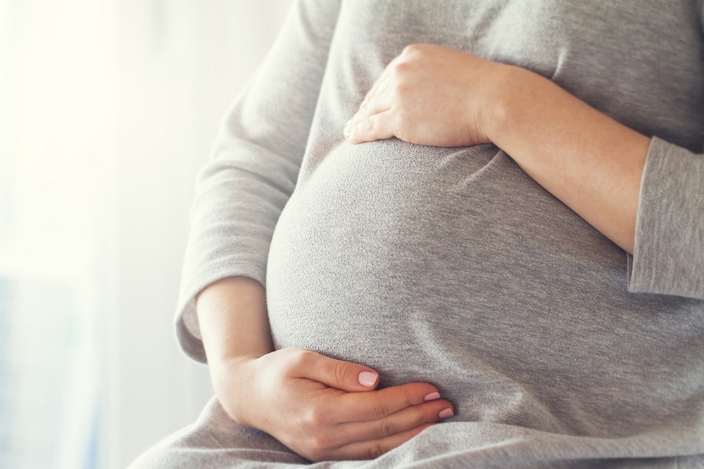 Study: Impact of vaccination and the omicron variant on COVID-19 severity in pregnant women. Image Credit: nerudol / Shutterstock.com