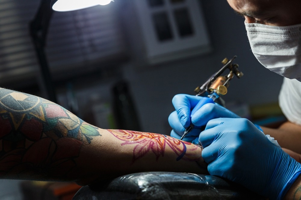 Tattoos can induce bloodstream infections