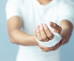 Researchers develop a wearable bioelectronic system for wound healing treatment delivery