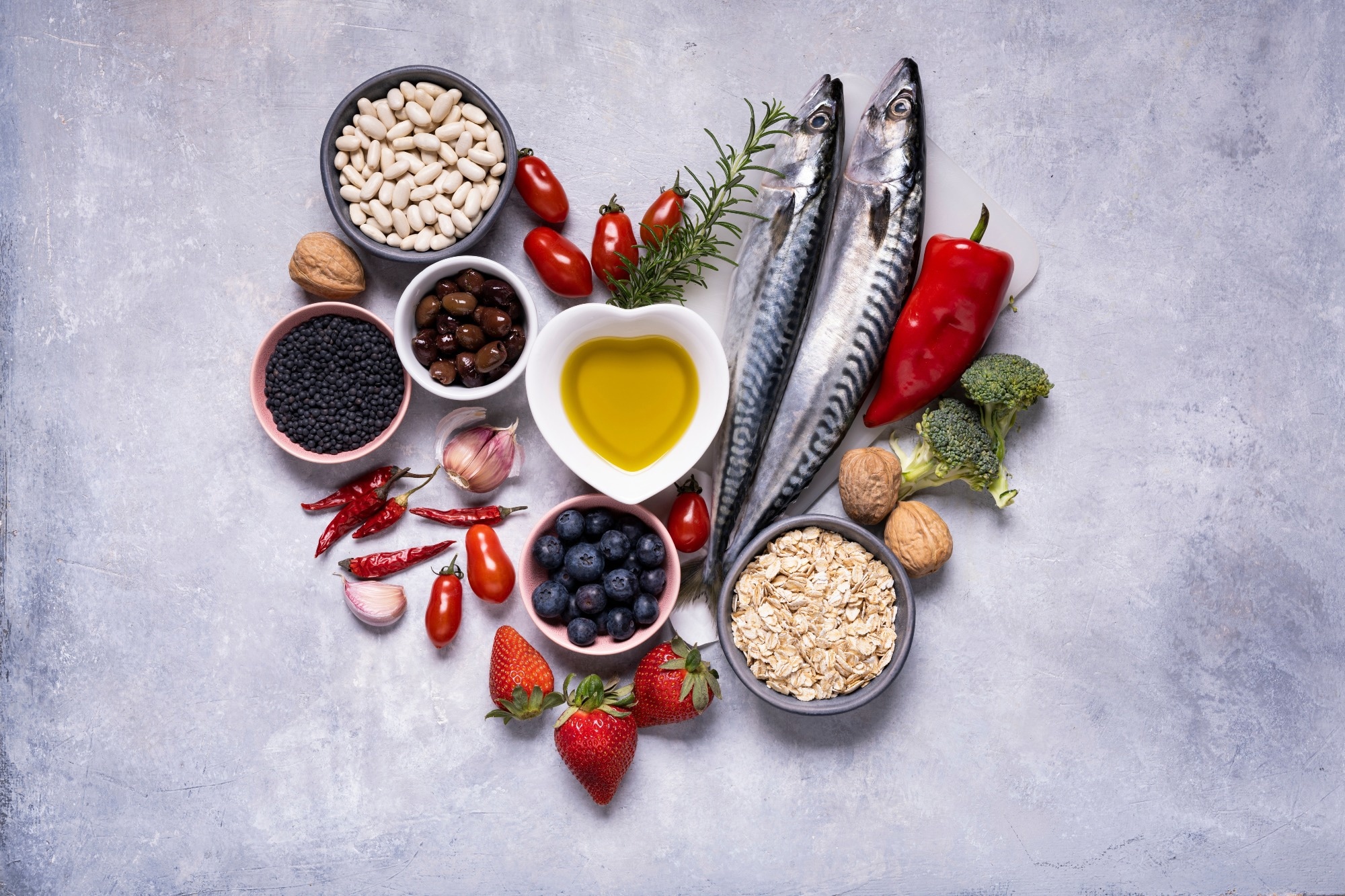 Study: Higher adherence to a Mediterranean-type diet is associated with reduced psychosocial stress levels in baby boomers: a cross-sectional study. Image Credit: Luigi Giordano / Shutterstock