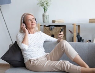 Self-hypnosis cuts menopausal hot flashes by half
