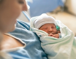 England’s North–South maternity mortality gap persists