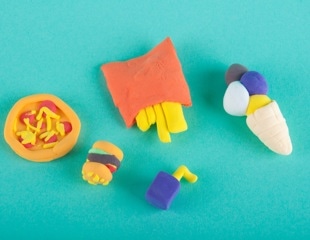 Higher ultra-processed food intake aligns with greater binge eating risk in obesity study