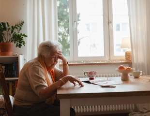 Are socially isolated people more likely to develop cancer? Study of 350,000 adults explores the risk