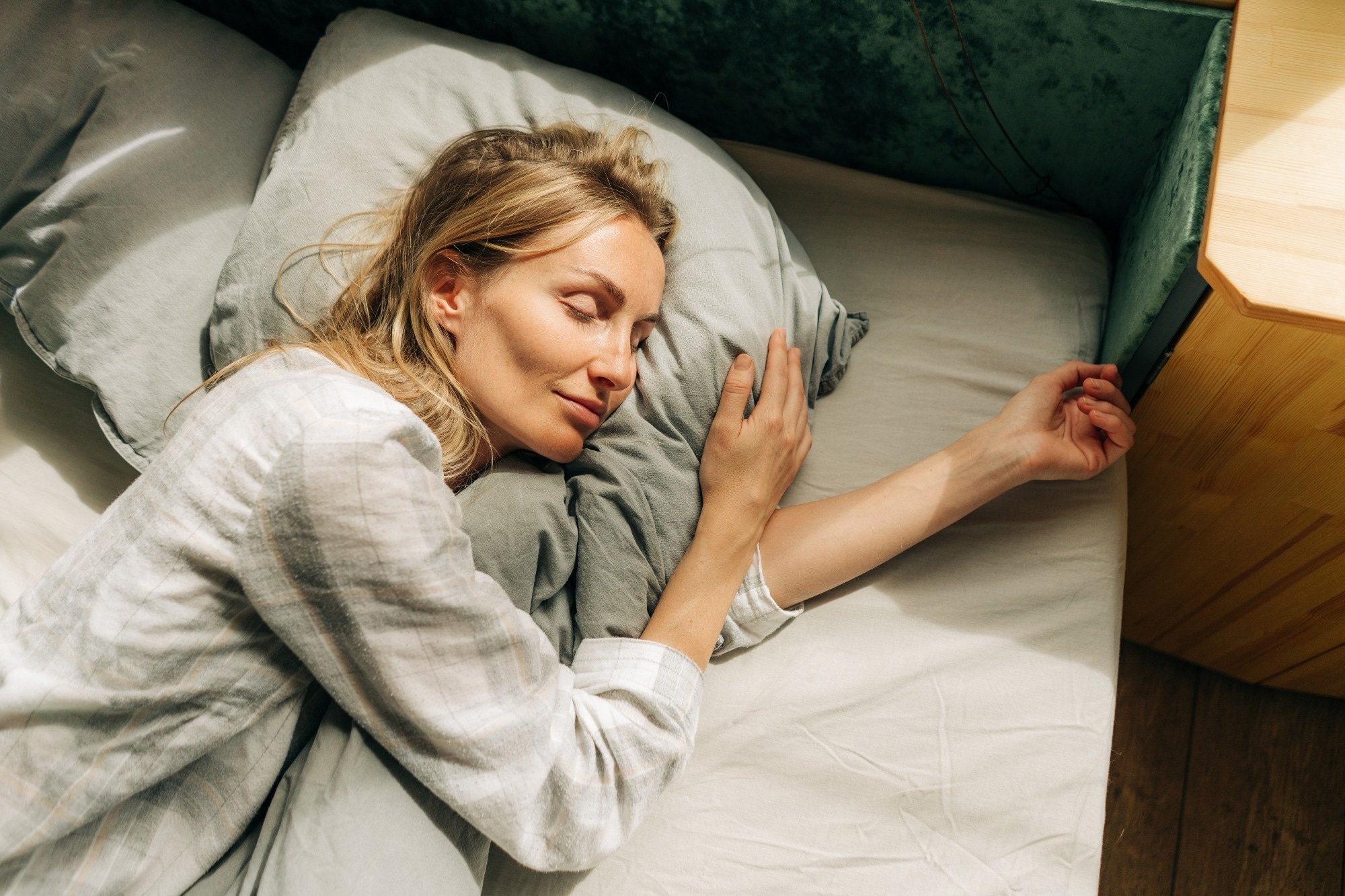 Weekend lie-ins may boost insulin sensitivity, but too much may backfire