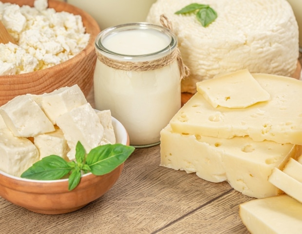 Yogurt, cheese, and chocolate consumption is tied to reduced mortality risk, researchers report