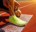 New shoe lacing system for comfort and stability during long runs