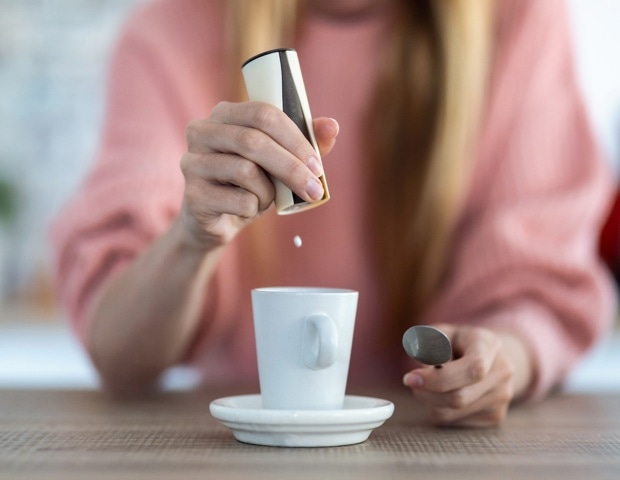 Do artificial sweeteners increase appetite or food intake?