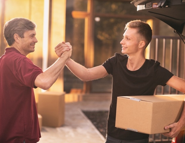 Leaving home may worsen diet quality in young adults, Australian study finds