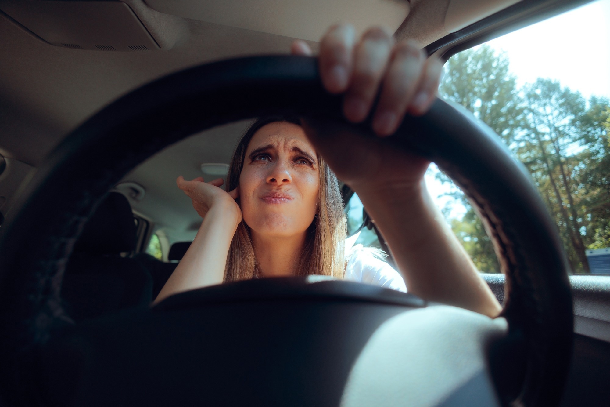 Study: Traffic jams: music and traffic noise interact to influence the vividness, sentiment, and spatiotemporal properties of directed mental imagery. Image Credit: Nicoleta Ionescu / Shutterstock