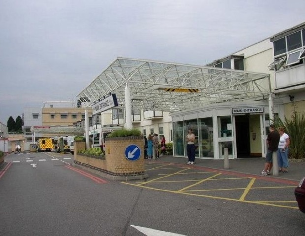 Woman left blind by hospital failings wins £2.4 m NHS payout