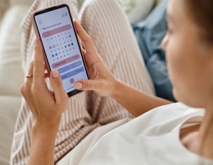 Study links menstrual cycle timing to COVID vaccine side effects