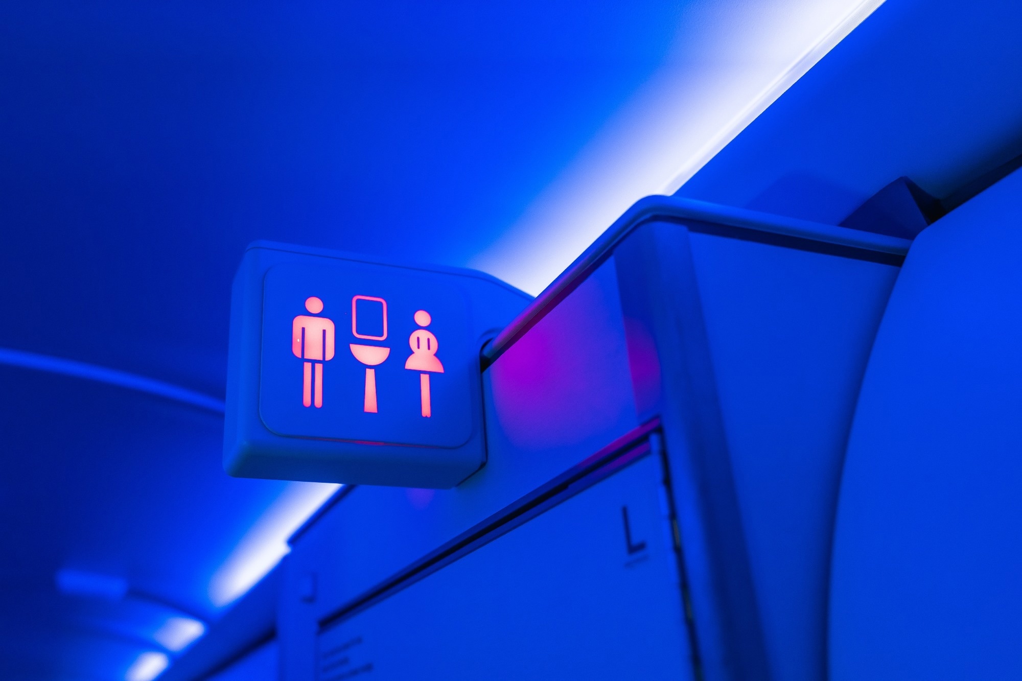 Study: A bilateral US-UK airplane wastewater monitoring pilot demonstrates the feasibility of an international wastewater surveillance network. Unai Huizi Photography / Shutterstock