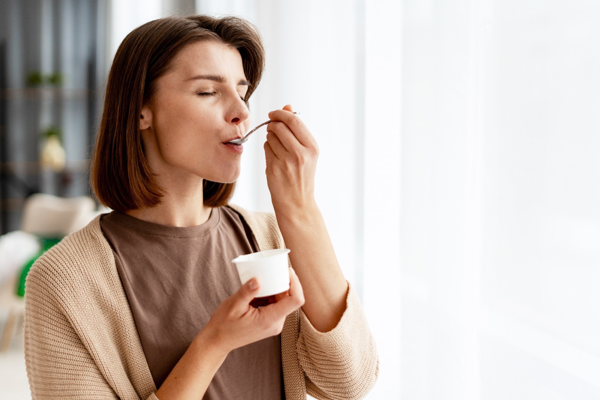 Study: Association Between Maternal Protein Intake and the Risk of Adverse Pregnancy Outcomes. Image Credit: AYO Production / Shutterstock