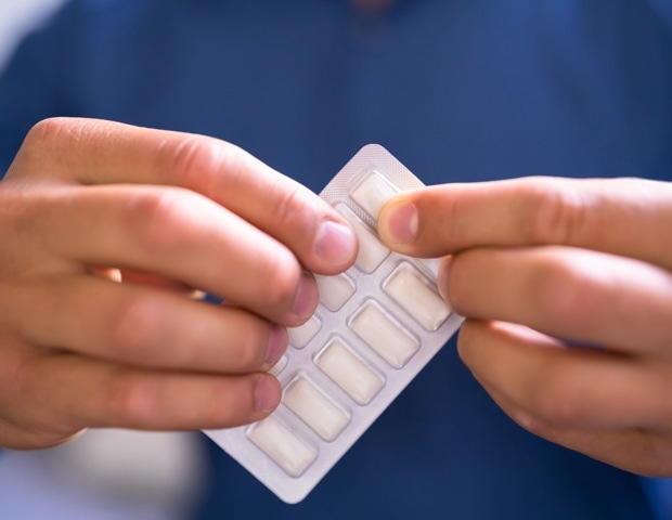 Nicotine gum may make smokeless tobacco withdrawal easier to manage