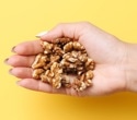 How much do nuts matter for blood pressure? This study points to about a handful a day