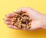 How much do nuts matter for blood pressure? This study points to about a handful a day