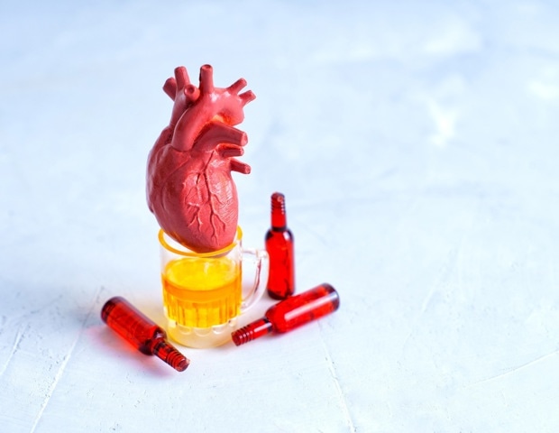 A 30-year study found a surprising link between alcohol, survival and heart attack risk