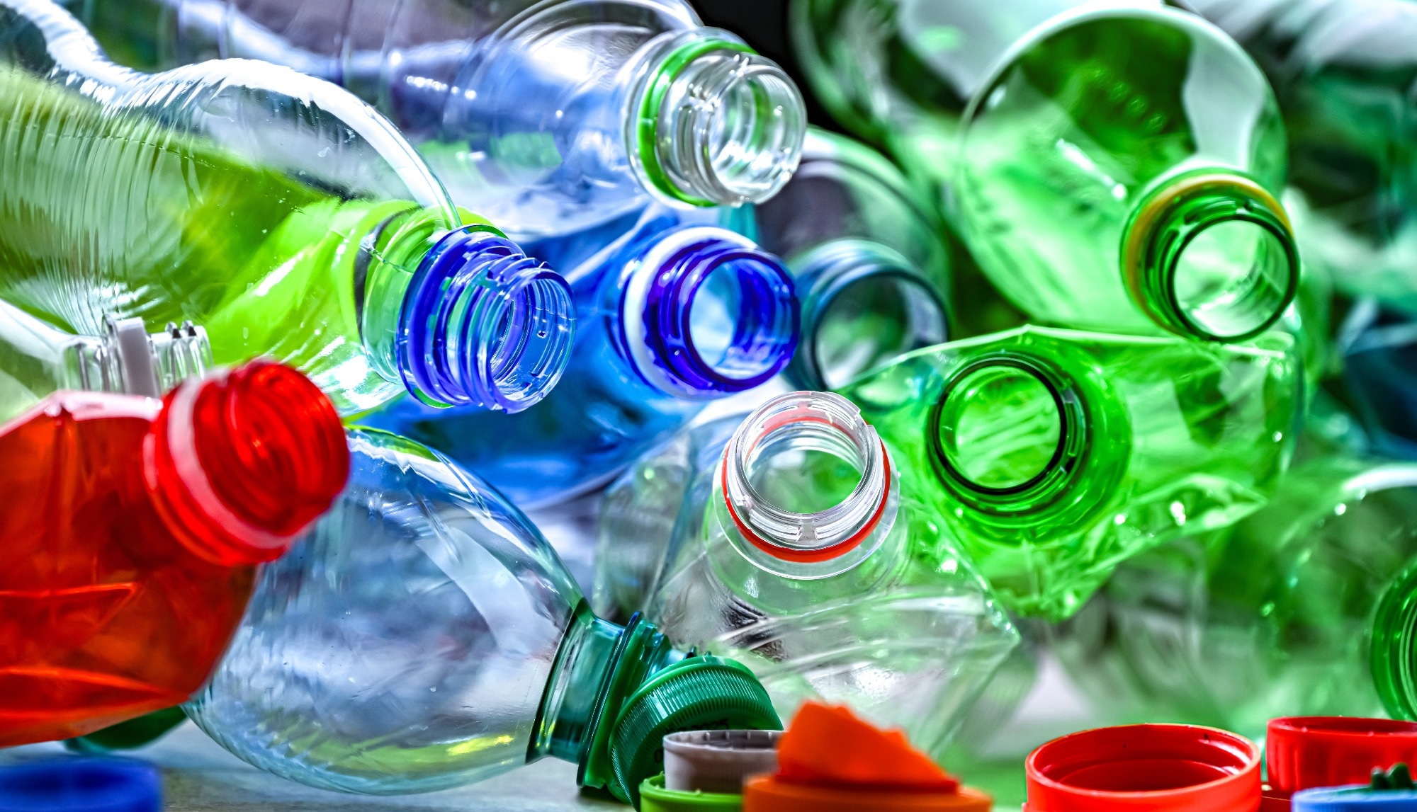 Study: Exploring the association between environmental exposure to phthalates and bisphenol A and changes in reproductive hormones in women: a cross-sectional study. Image Credit: monticello / Shutterstock