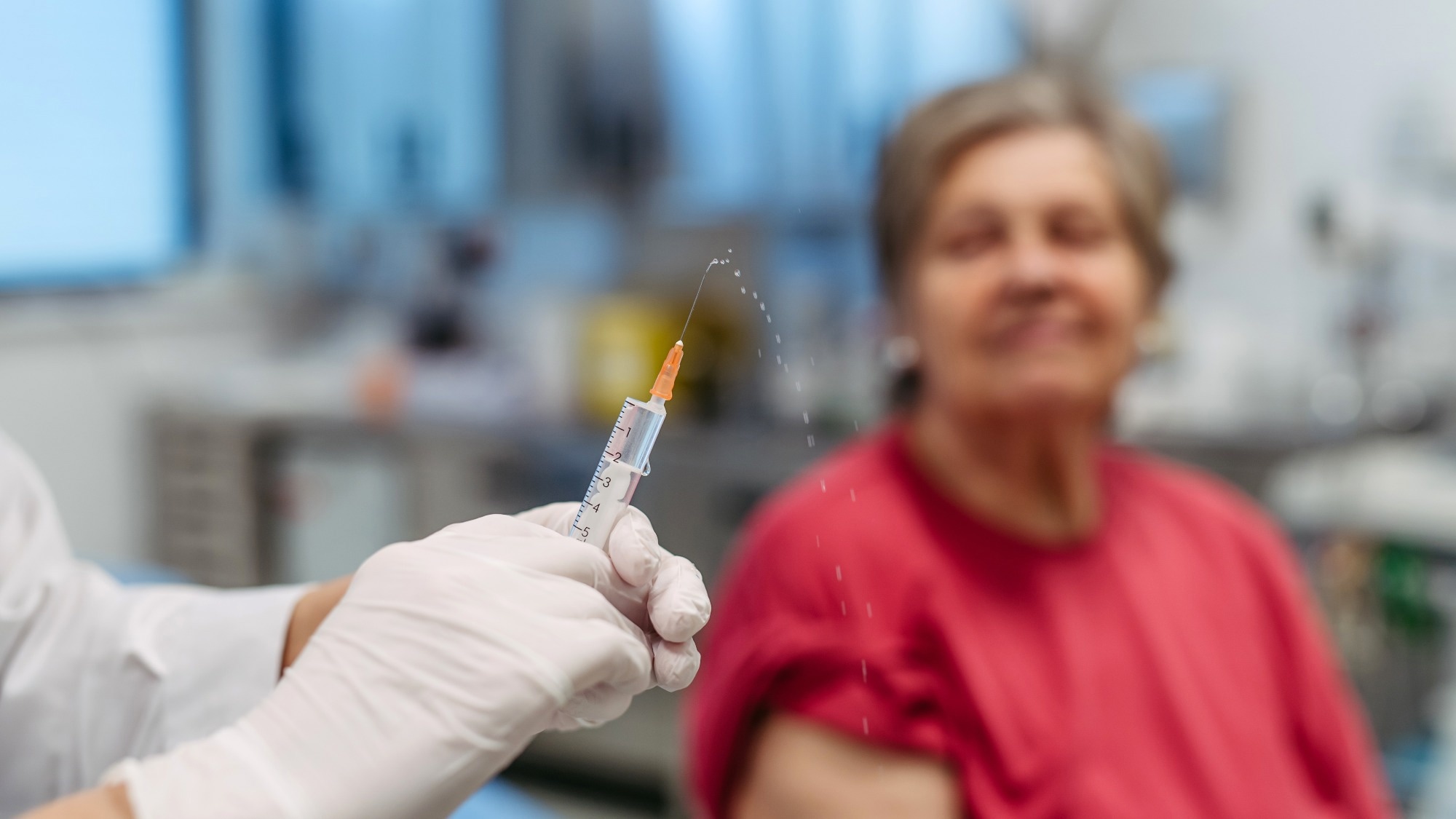 Study: Recombinant shingles vaccination and the risk of cardiovascular events. Image Credit: Halfpoint / Shutterstock