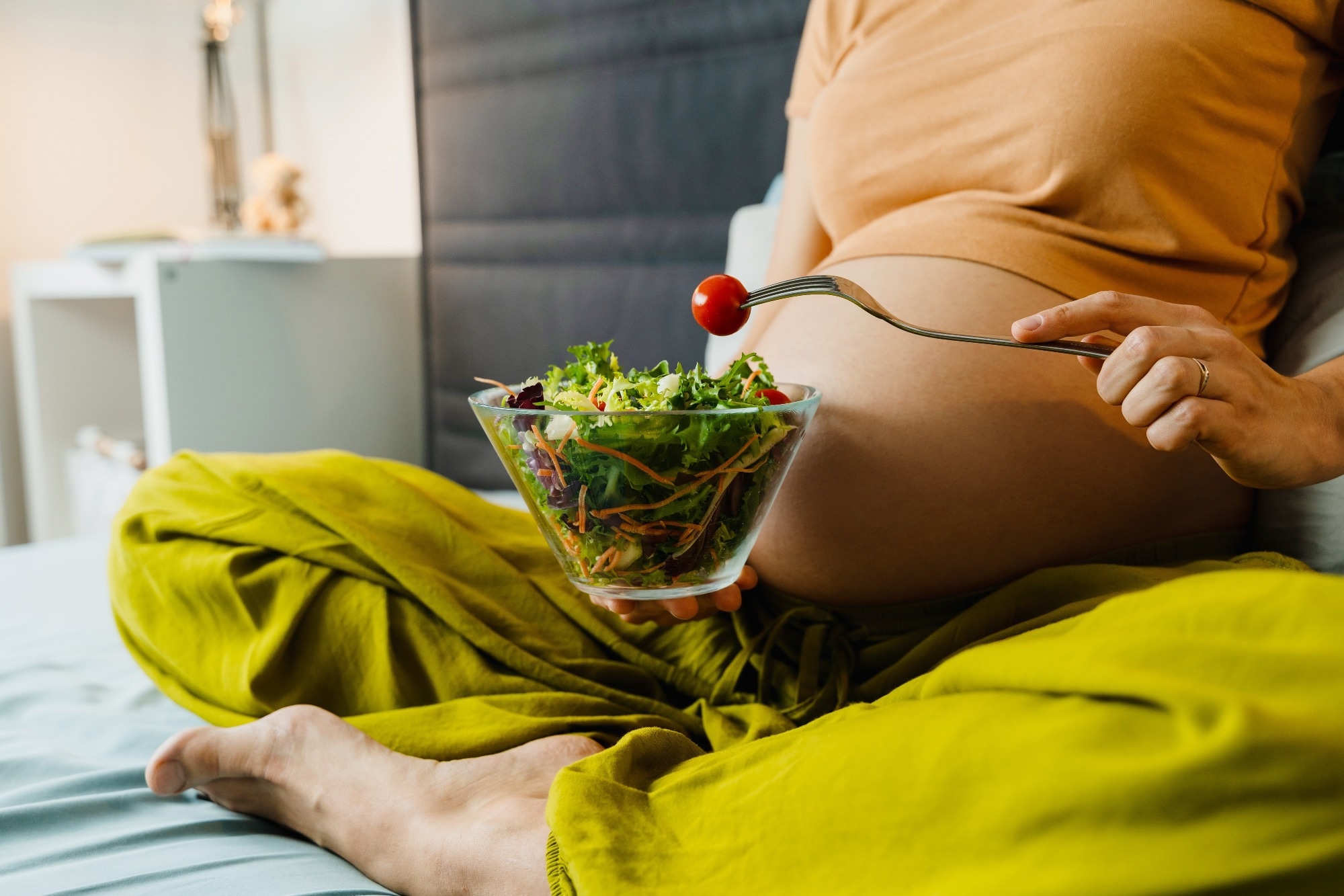 From mother’s plate to newborn’s health: dietary patterns and pregnancy outcomes - a cohort study. Image Credit: Natalia Deriabina / Shutterstock