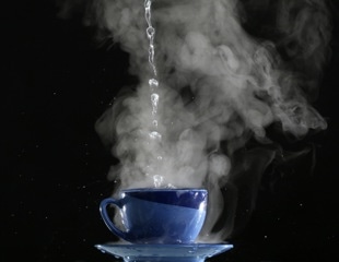 Like your tea or coffee very hot? A study of nearly 1 million adults found a striking cancer link