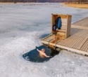 Cold plunges may boost your mood, but the evidence is still on thin ice