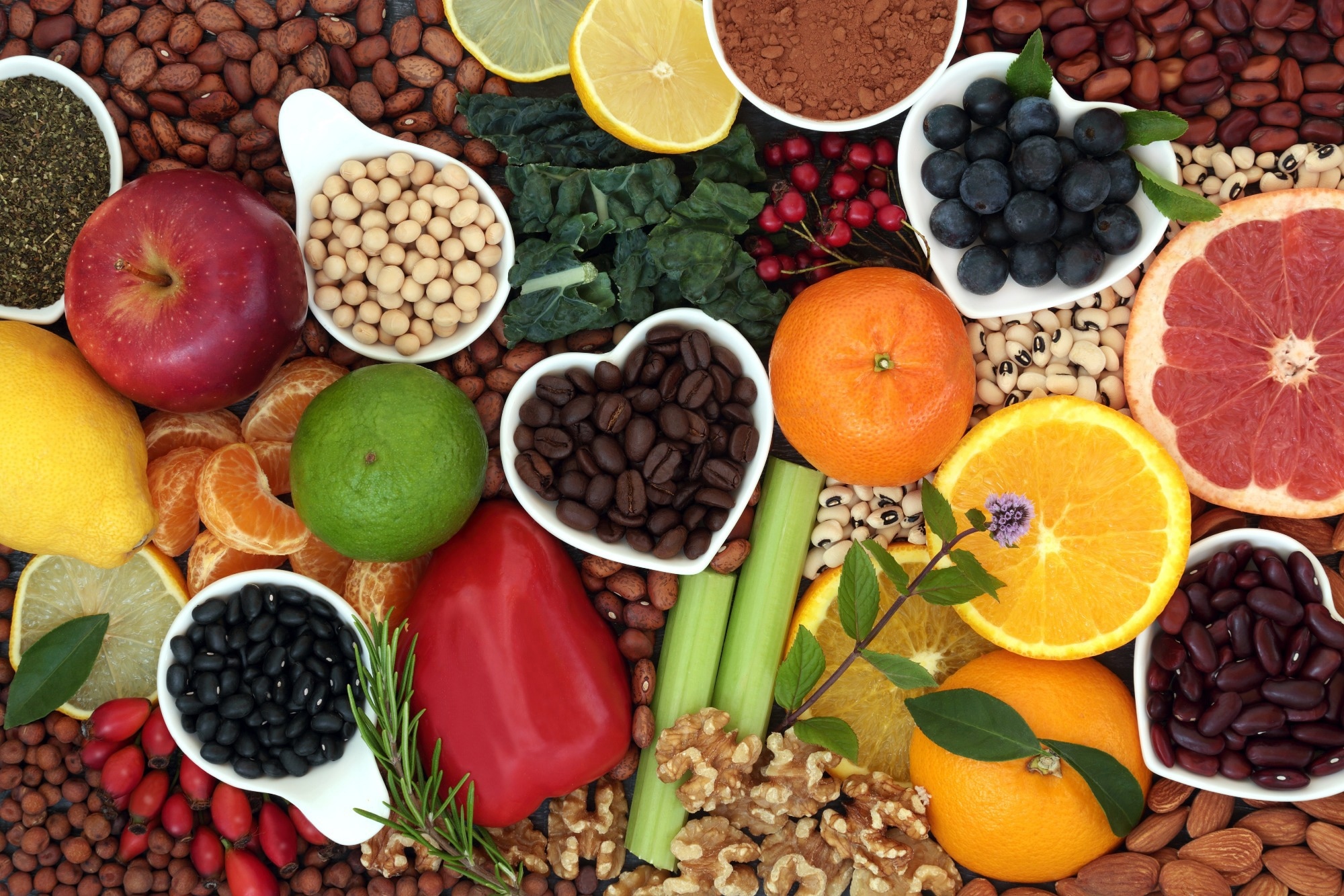 Study: Dietary (Poly)phenol Intake, Inflammatory Biomarkers, and Mild Cognitive Impairment in Italian Adults. Image Credit: marilyn barbone / Shutterstock