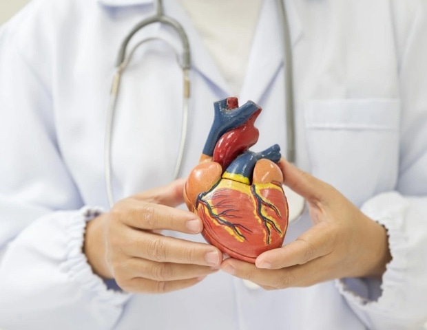 SWITCH SWEDEHEART trial shows prasugrel matches ticagrelor with less bleeding
